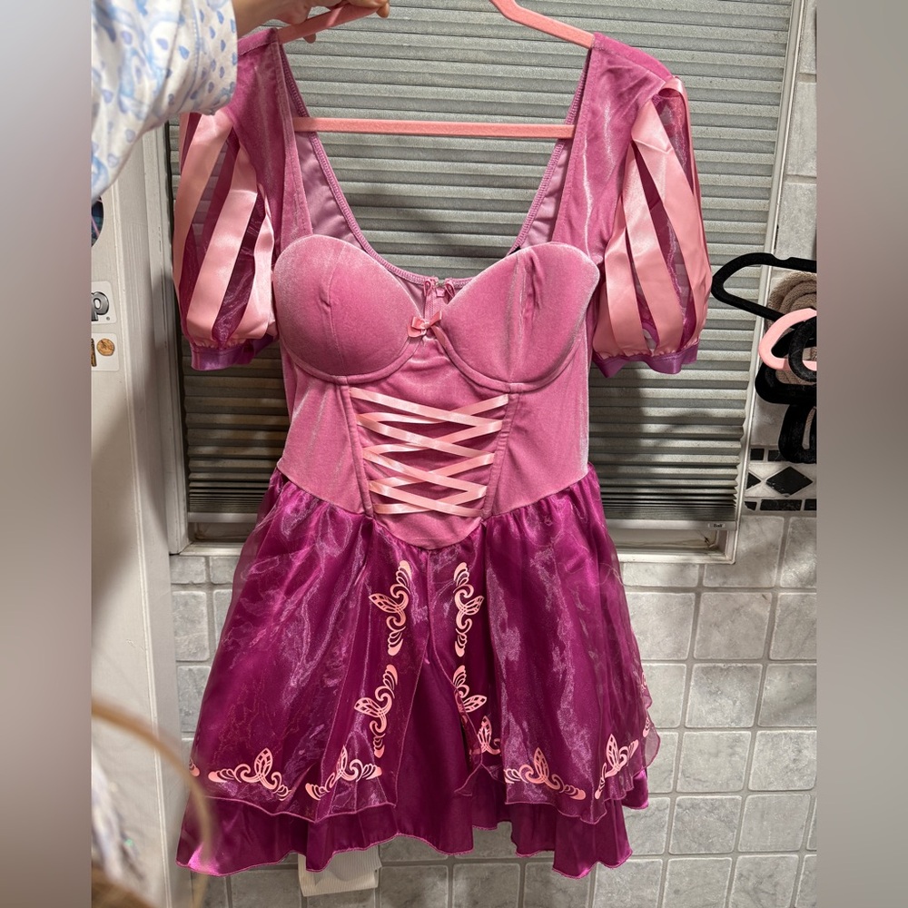 Trickz N’ Treatz Rapunzel Costume | Tangled Princess Dress & Crown | NWT